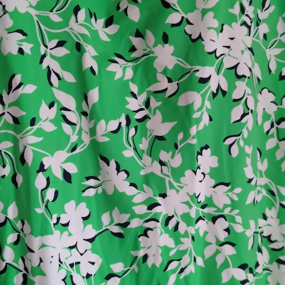 EUC Sz 12 Draper James Lands End Green Floral Swimsuit Smocked Convertible Strap